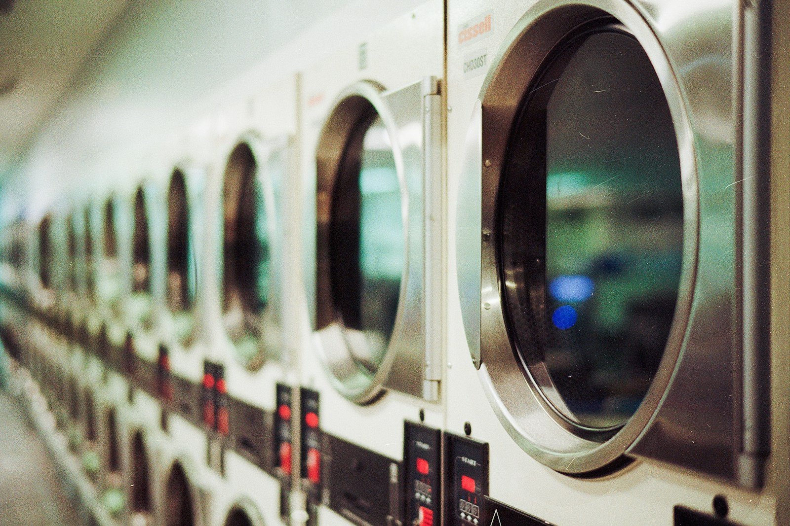 A7 commercial laundry machines in Orlando
